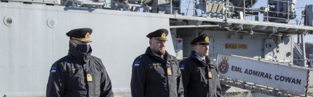 Mereväe miinijahtija Admiral Cowan sai uue komandöri