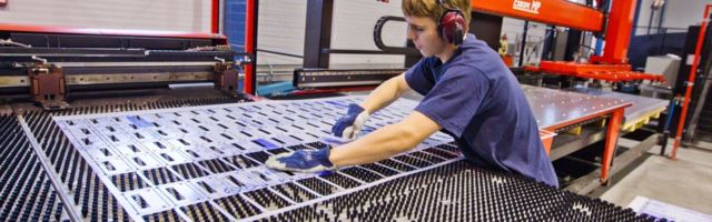 Ravim tööstuste tööjõumure vastu