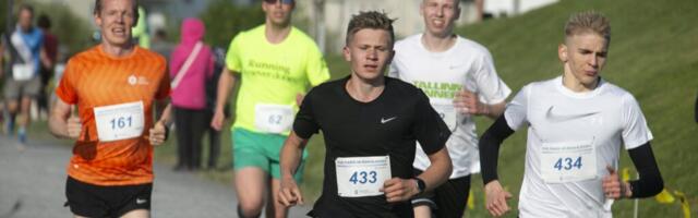 Lasnamäel Pae pargis leidis aset meeleolukas rahvajooks, millest võttis osa 800 inimest