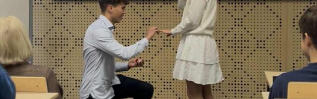 PULMAKELLAD HIIGis! | 11. klassi noormees palus kogu koolipere ees klassiõe kätt