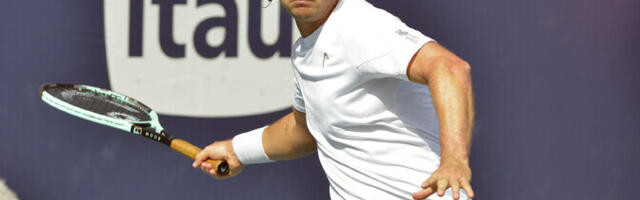 Vanim ATP finaalidebütant kaotas endast pea kaks korda nooremale mehele