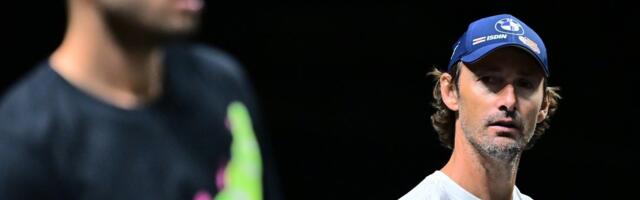 Maailma esireket Alcaraz lõpetas ootamatult treeneriga koostöö 