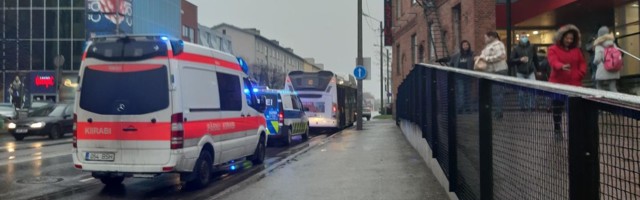 Järsult pidurdanud bussis kukkunud naine vajas arstiabi