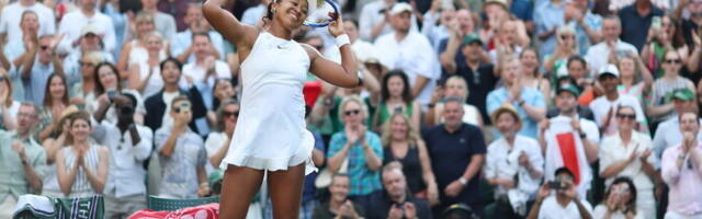 Servil säranud Osaka lõpetas Wimbledonis Sabalenka võimsa slämmiseeria