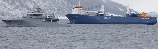 Norra rannikul uppumisohus olnud kaubalaev pukseeriti sadamasse