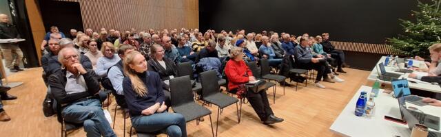 FOTOD: sadakond viimsilast andsid uue üldplaneeringu eskiisile valdavalt kriitilist tagasisidet