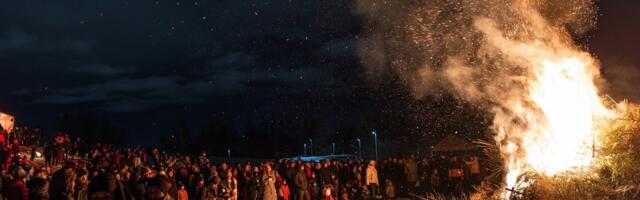 FOTOD | Sai natukenegi sooja! Majoraadi pargis põletati jõulupuid