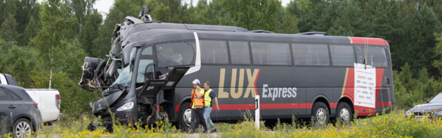 Lux Express võtab suvise õnnetuse tõttu bussides kasutusele täiendavad ohutusmeetmed  