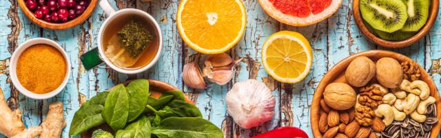 11 lihtsat, kuid tõhusat viisi, kuidas oma immuunsüsteem loomulikult tugevamaks ja vastupidavamaks muuta