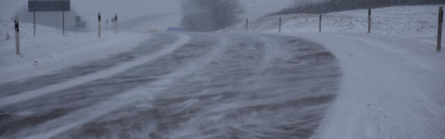 Transpordiamet hoiatab: lumesadu, tugev tuul ja langevad temperatuurid muudavad täna-homme teeolud keeruliseks