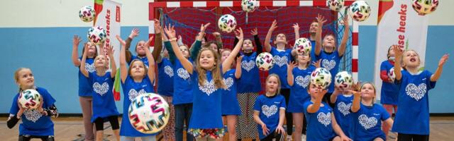 Väätsal peeti tüdrukute jalgpallifestivali