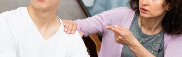 Liina : "Ma ei tea, mida ma ma teismelise poisiga tegema pean? Ta ajab mulle ka hirmu nahka juba!"