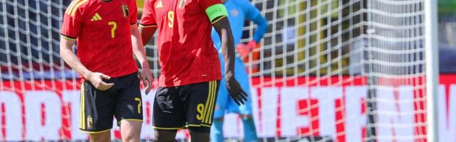 BELGIJA – IRAN Lukaku umalo povredio protivničkog golmana, sudija ga odmah kaznio kartonom! /VIDEO/