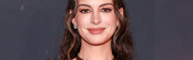 VIDEO | Fotograafi armas palve ajas Anne Hathaway naerma_ „Kui nii ilusti küsid, siis muidugi!“