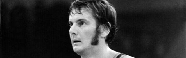 Suri korvpallilegend Jaak Lipso