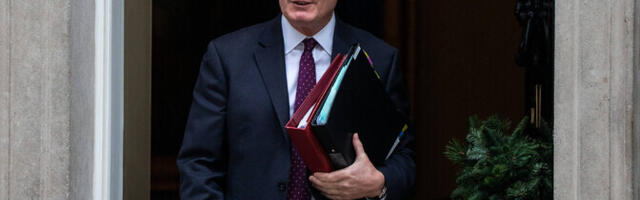 Starmer jäi vaenu õhutamises süüdistatava aktivisti saabumise tõttu tule alla