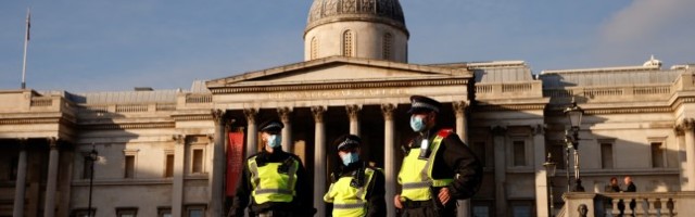 Londoni politseiülem: minu mehed ei sega jõululõunaid