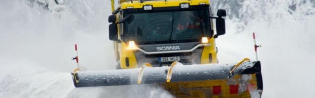 Transpordiamet soovitab kõigil kel võimalik täna, esmaspäeval koju jääda