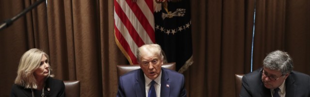 Maailma liidrid mõistavad Trumpi tsenseerimise hukka