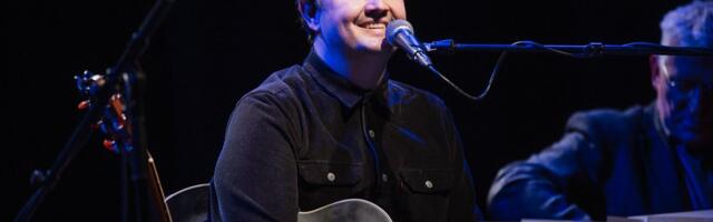 Vaiko Eplik Eesti Laulust_ kahes loos on tunda AI lõhna. Harmoonia seisab paigal