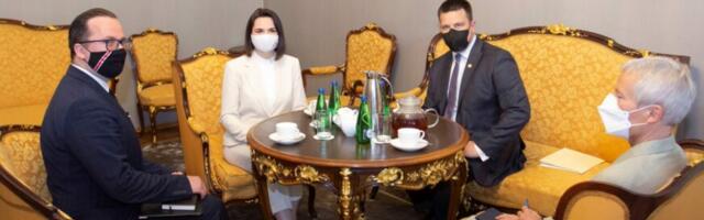 Riigikogu ees esineb Valgevene demokraatliku opositsiooni juht Svjatlana Tsihhanovskaja