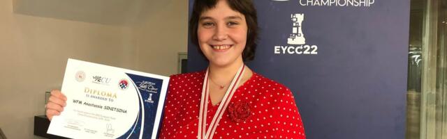 Нарвская шахматистка продолжит карьеру под флагом России: „Печально, что Эстония вложила средства в ее развитие, а она уезжает“