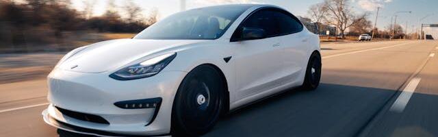 USA autotootjad said elektriautode mulli lõhkedes 50 miljardi dollarilise hoobi