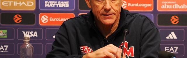 Milano Olimpia peatreener pani oma ameti maha