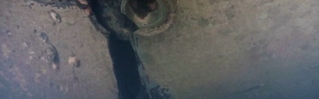 Reporter: Estonia laevakeres on välise jõu mõjul tekkinud suur auk