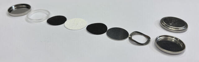 Neutronkiirgus paljastas naatriumioonaku vananemise põhjused