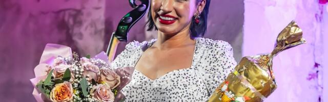 KLÕPS | Silvia Ilvese pere sai kingiks uhke pilli. „Eks elu näitab, mis võimalused klaverile veel tulevad!“