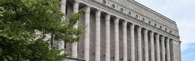 Soome parlamendihoones suri saadik Eemeli Peltonen