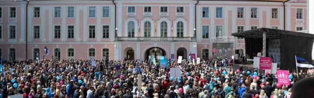 KÜSITLUS ⟩ Kodanike enamus pooldab endiselt abielu määratlemist üksnes mehe ja naise liiduna