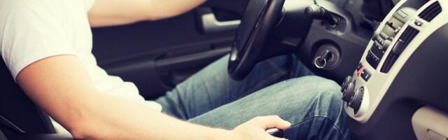 Tallinna tehnikakõrgkooli lektor_ automaat versus manuaal – mugavus versus kontroll?