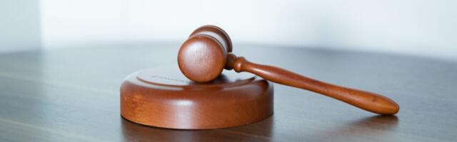 Märgiline areng koroona kohtuasjas. Ringkonnakohtu soovitus valitsuse peale kaevanutele: minge parem vaktsineerima!