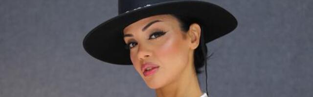 Tule naudi RIINA LAANETU moeshow`d!