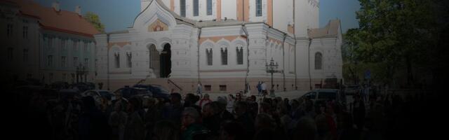 Õpetaja Pavel Alonov_ vene õpetajate isiklik tragöödia teeb mind väga kurvaks. Riik peaks neid tänama