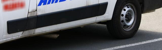 Sudar automobila i vozila Hitne pomoći u Nišu, četiri osobe povređene