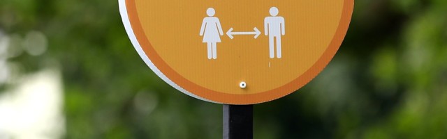 Briti valitsuse aruanne näitab, et koroonapiirangud tapsid kaks inimest iga kolme koroonaohvri kohta