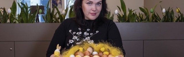 VIDEOEKSPERIMENT! Testime nippe, kuidas looduslikult mune värvida (+ milline muna üldse süüa ei kõlvanud!)