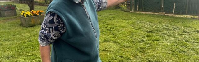 Нарвская пенсионерка недовольна качеством покоса и предлагает поучиться этому на ее участке