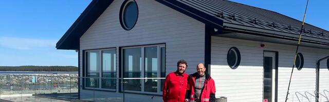 Sal­mis­tu sa­da­ma­hoo­nes hak­kab töö­le koh­vik Suits ja Sool