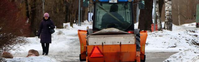 Inimesed murravad tänavail luid, ametnikud süüdistavad muutlikku ilma