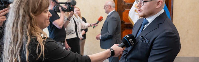 President Alar Karis tunnustas kolme noort teadlast