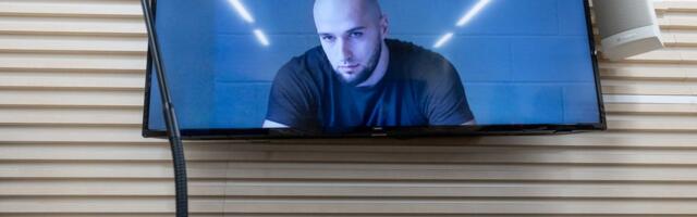 Isa Khalilovi Eestist väljasaatmine on küsimärgi all. Mees ise toimetab kuulekalt vabaduses