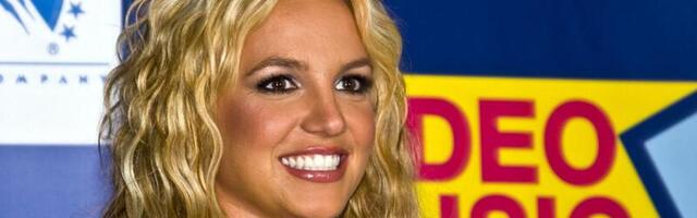 VIDEO ⟩ Britney Spears anus aastaid tagasi abi, kuid me ei saanud sellest aru