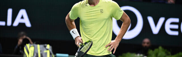 Pariisis ühe matšiga piirdunud Alcaraz võib ka esikohast ilma jääda