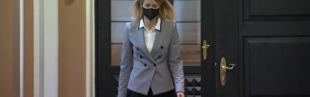 Reporter: Kaja Kallas seisis esimest korda peaministrina riigikogu infotunnis küsimustetulva ees