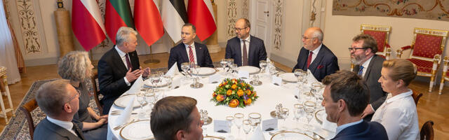 President Karis Varssavis: USA ja Euroopa liitlaste koostöö tugevate Ukraina julgeolekutagatiste nimel peab jätkuma