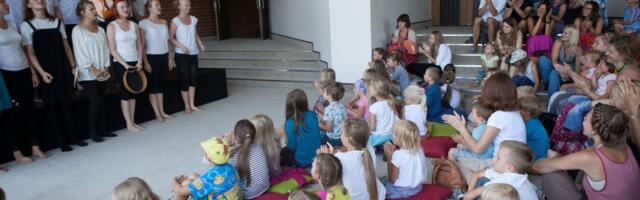 Haridusministeeriumi ettekirjutus paneb löögi alla noorema publiku teatrikülastused